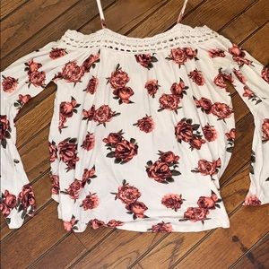 RUE 21 | Floral top